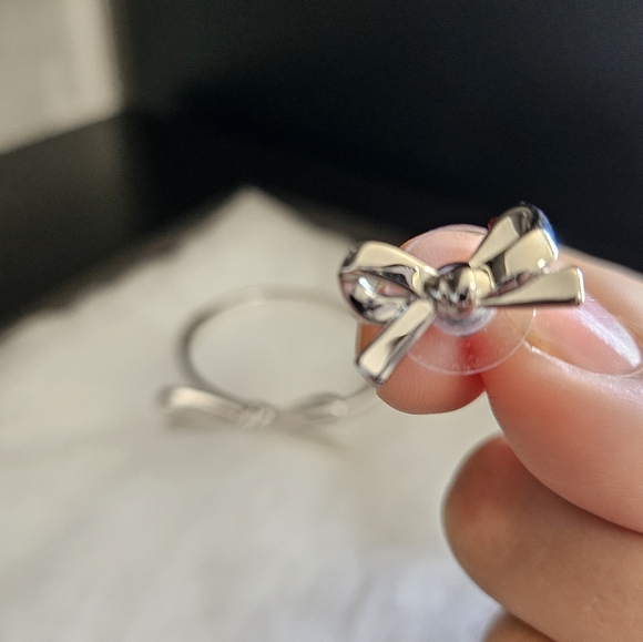 Kate Spade Silver Bow Set with Jewelry Bag - Picture 3 of 11